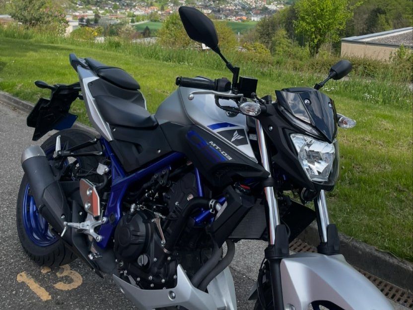 Yamaha Strada: Yamaha MT-03 – Usato da Stettlen venduto da joelle_001