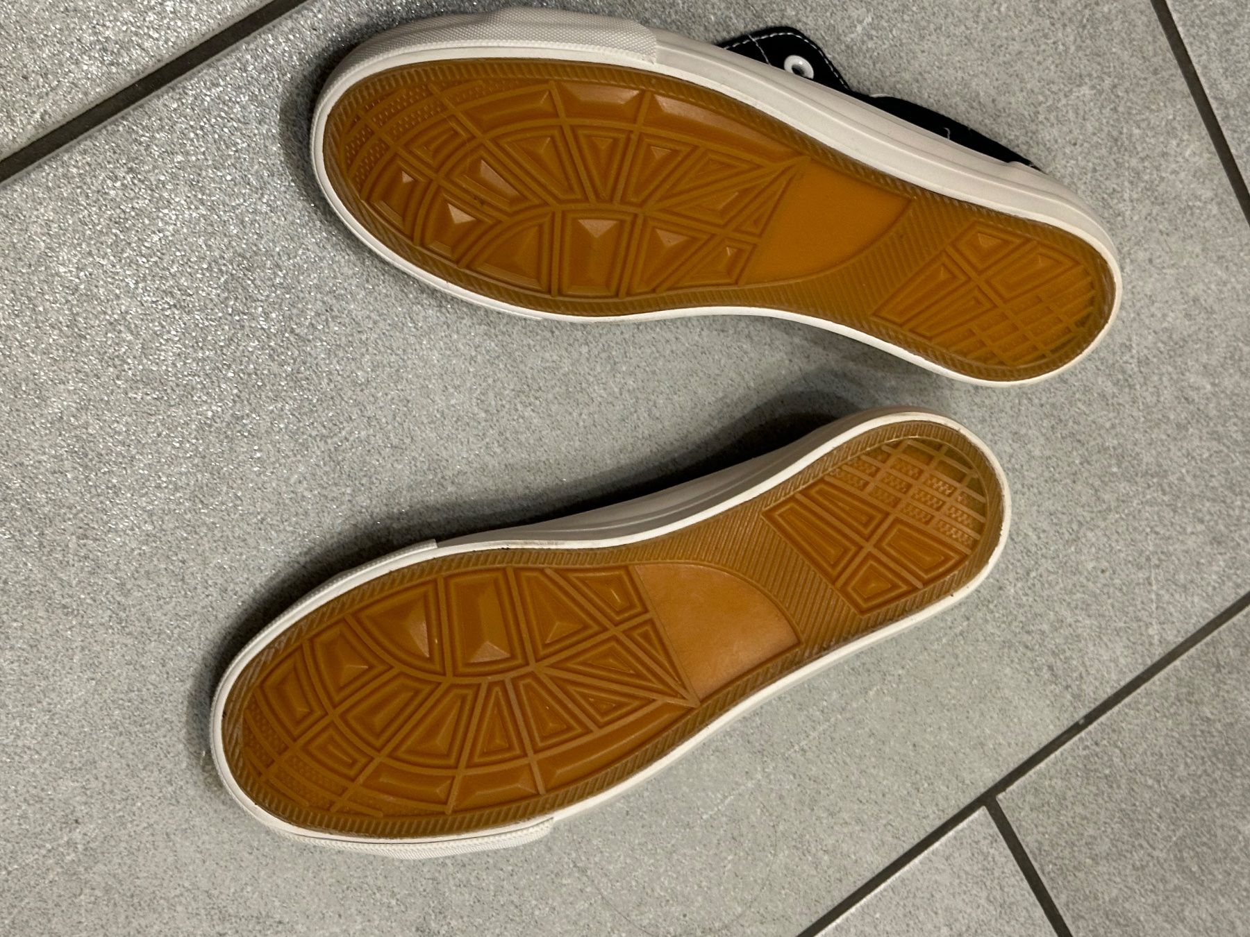 Scarpe per ragazzi: Sneaker Grösse 34 - NEU – Usato da Illnau venduto da Xanny777 2