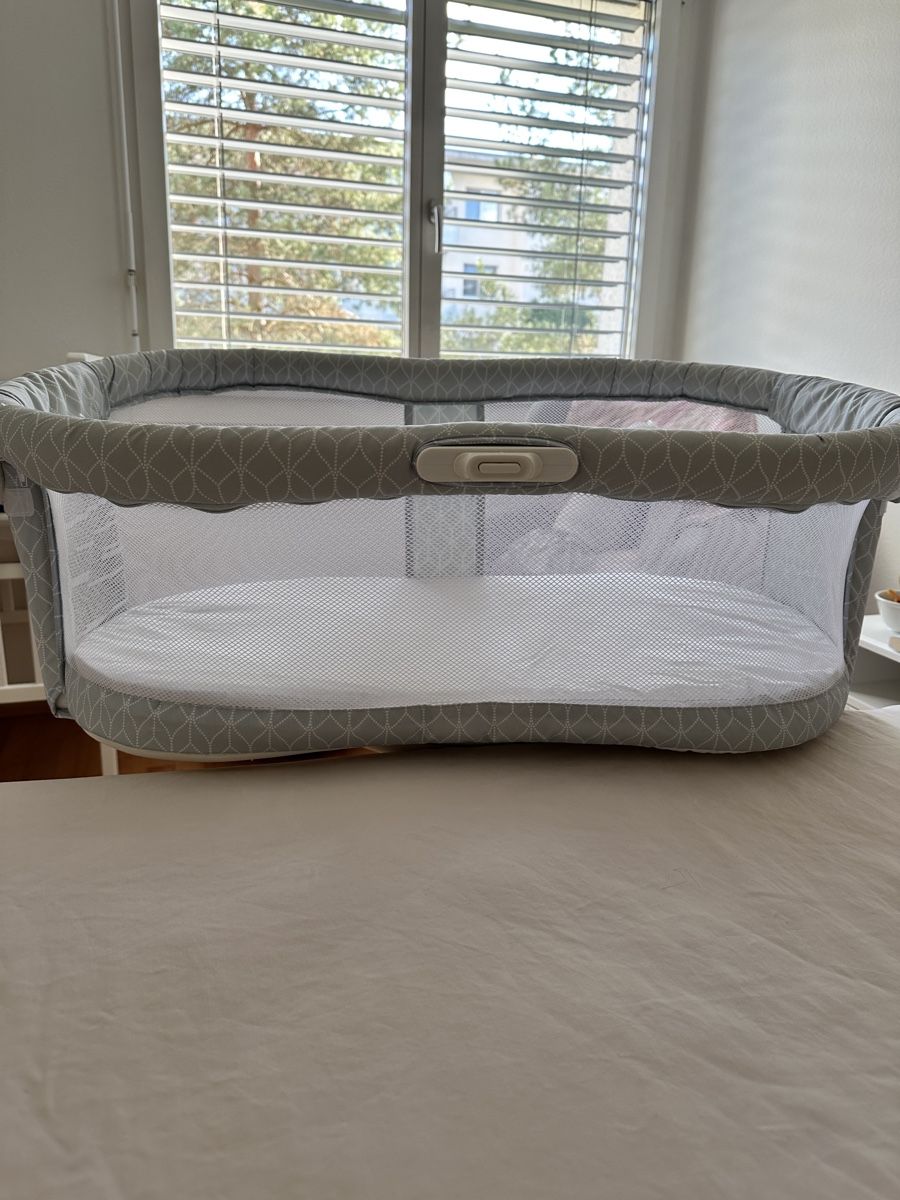 Culle: Halo Swivel Bassinet + 2 fitted sheets – Usato da Muttenz venduto da Hansenasim 1