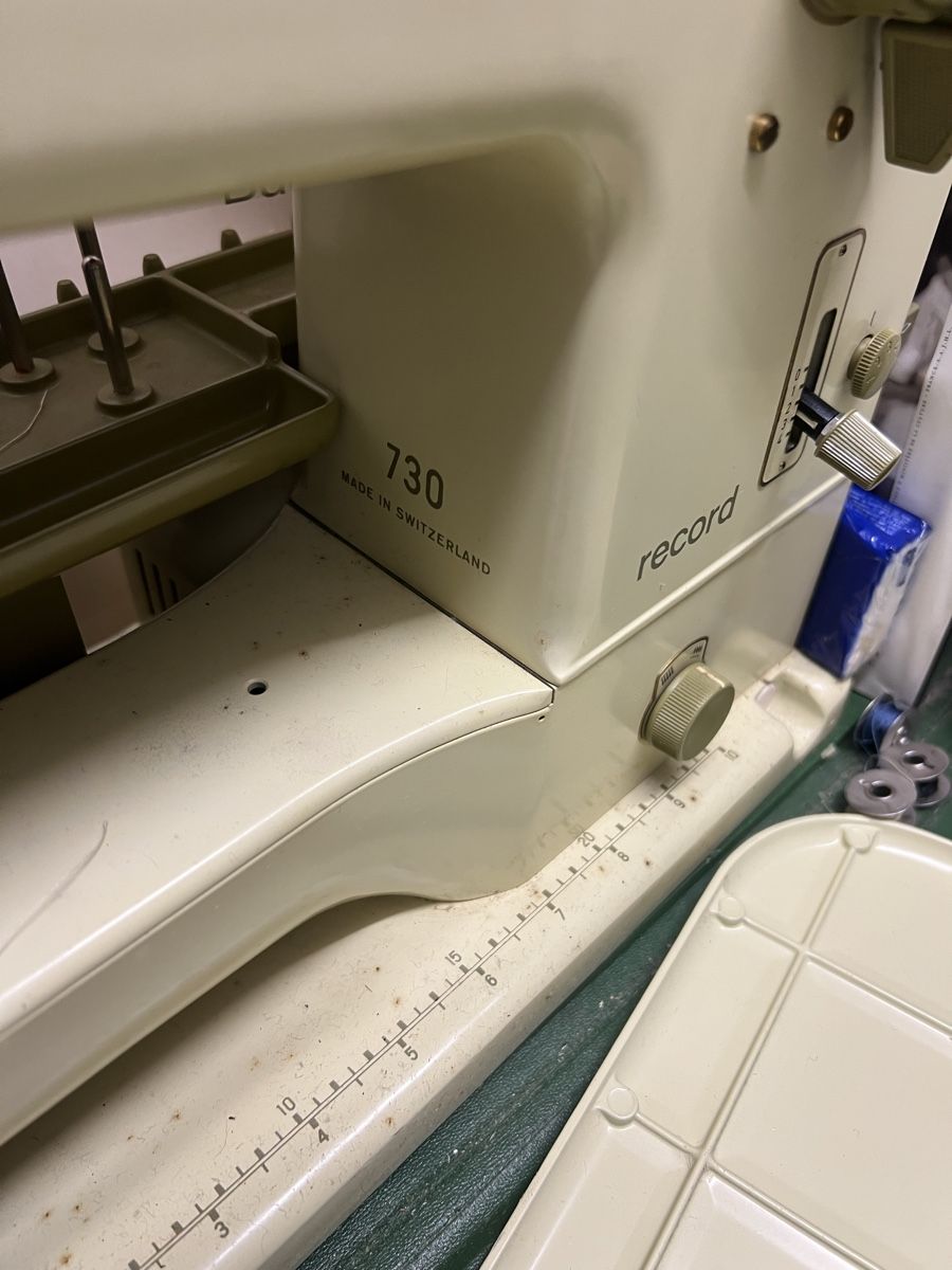 Bernina Macchine da cucire: Nähmaschine Bernina 730 Record – Usato da Zürich venduto da jao_2bx7 3