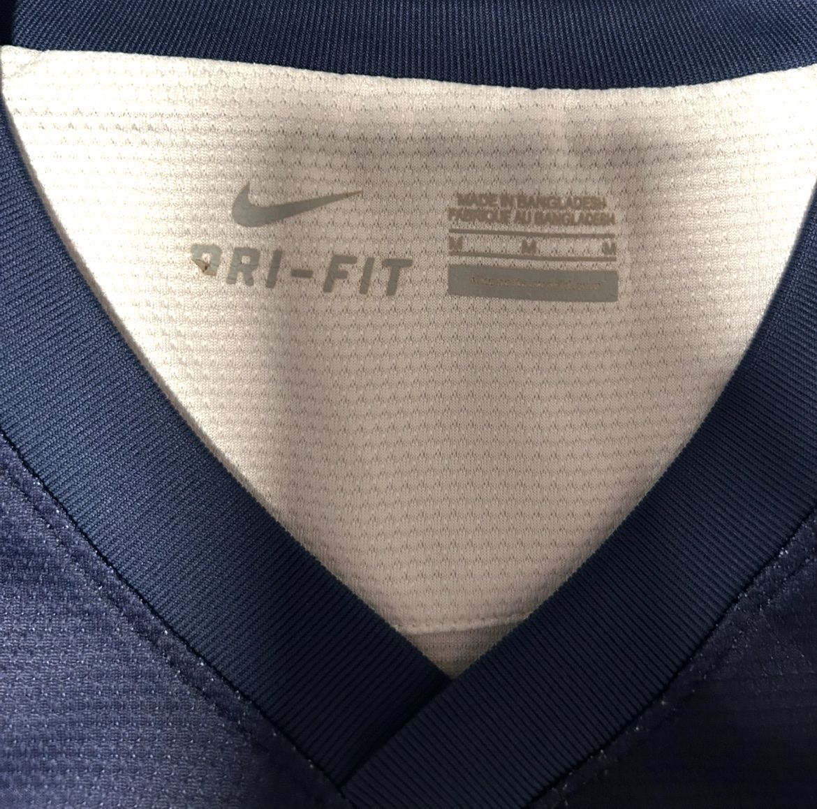 Nike Canottiere & Pantaloni: PSG Zlatan Trikot Grösse M – Usato da Schliern b. Köniz venduto da Trebesch 2