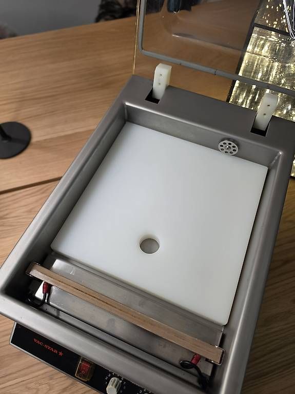 Appareils de cuisine: Mini Vac  – D'occasion à Dornach par cartonnage 4