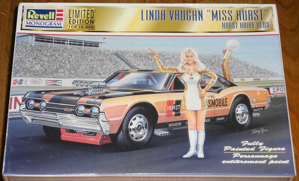 Revell Hurst Hairy Olds & Linda Vaughn Miss Hurst 1:24 (Neu und ...