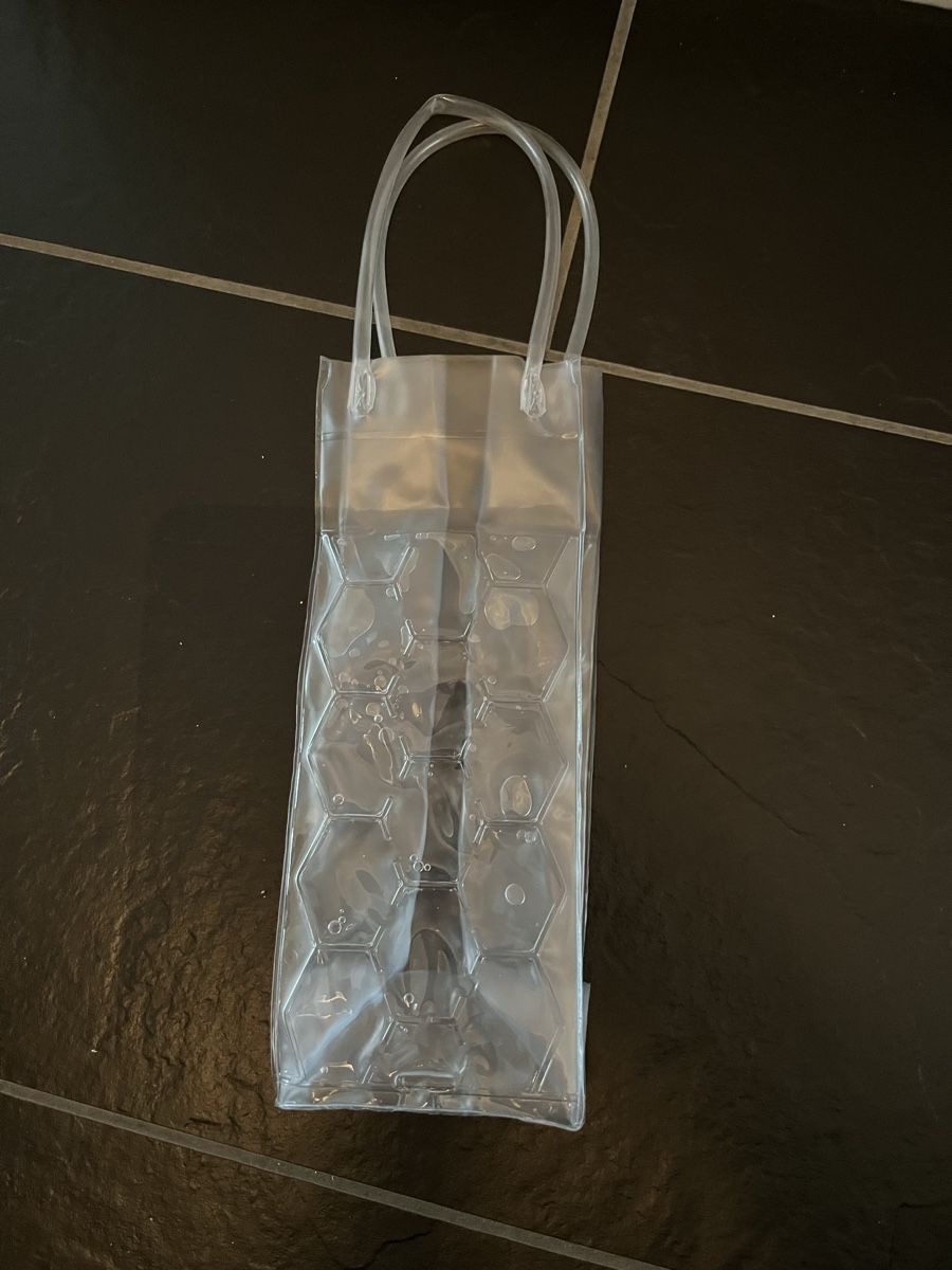Altro: Origineller Flaschenkühler als Tasche / Eisbag – Nuovo e nell'imballaggio originale da Russikon venduto da sparklingvision 1