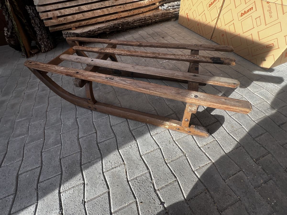 Schlitteln: Decko Holzschlitten – Gebraucht aus Wil SG von Nabron 1