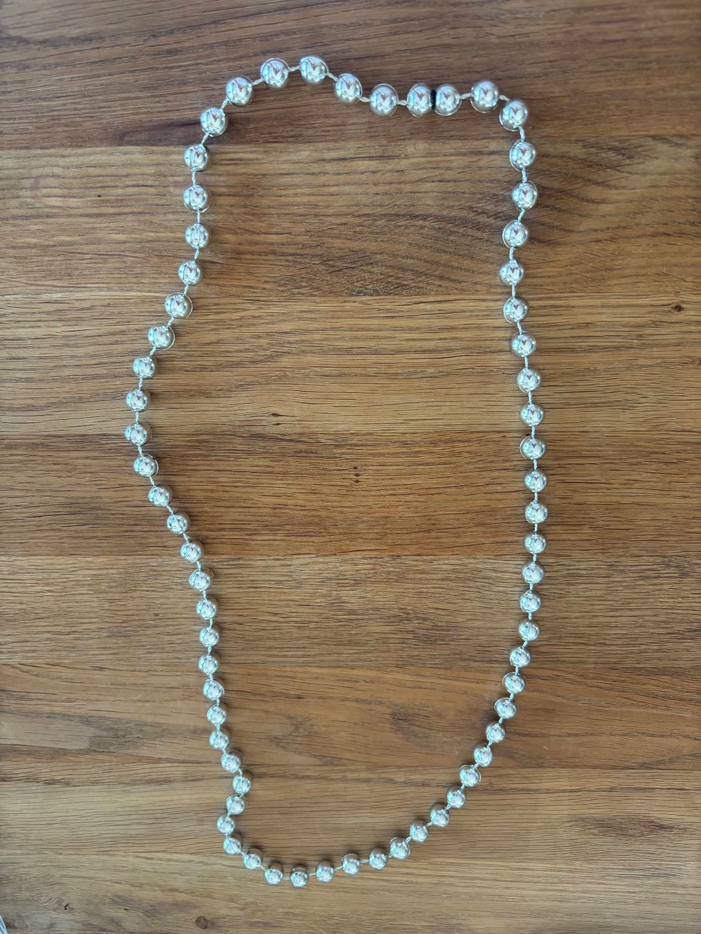 Catenine: Silberfarbene Kette Perlen Modeschmuck 39 cm Länge – Usato da Zürich venduto da ame_ds56