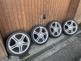 Satz mit 4 Seat 17-Zoll-Leichtmetallfelgen mit gebrauchten R