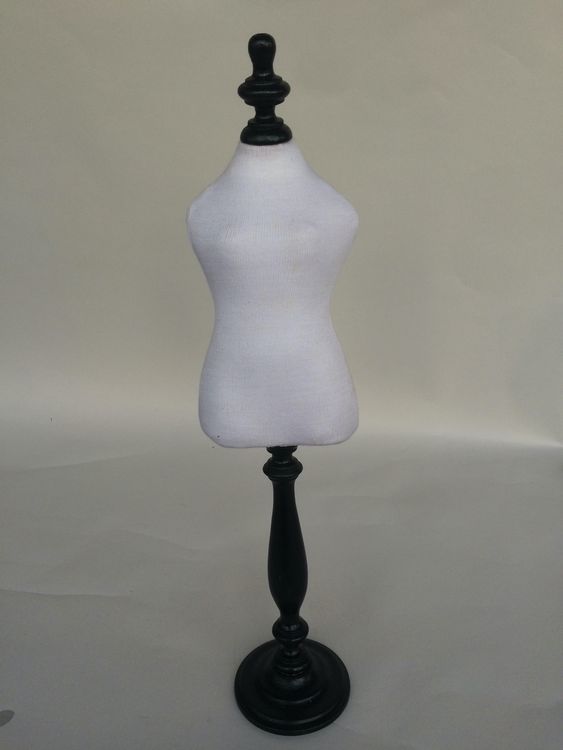 Schneiderpuppe T220, Schaufensterpuppe Torso weiblich, Schaumstoff ~ weiß mit Streifen von