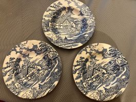 3 schöne dekorative tiefe Teller (Suppenteller)
