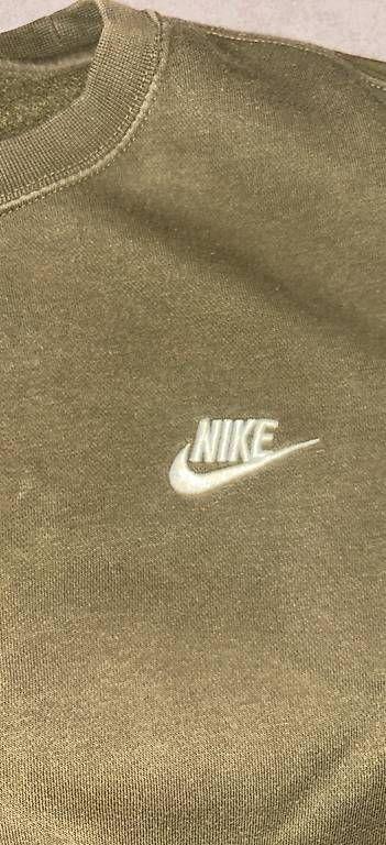 Maglioni & Felpe: Sweet Nike vert Taille M – Usato da Confignon venduto da meg_qb7b 2