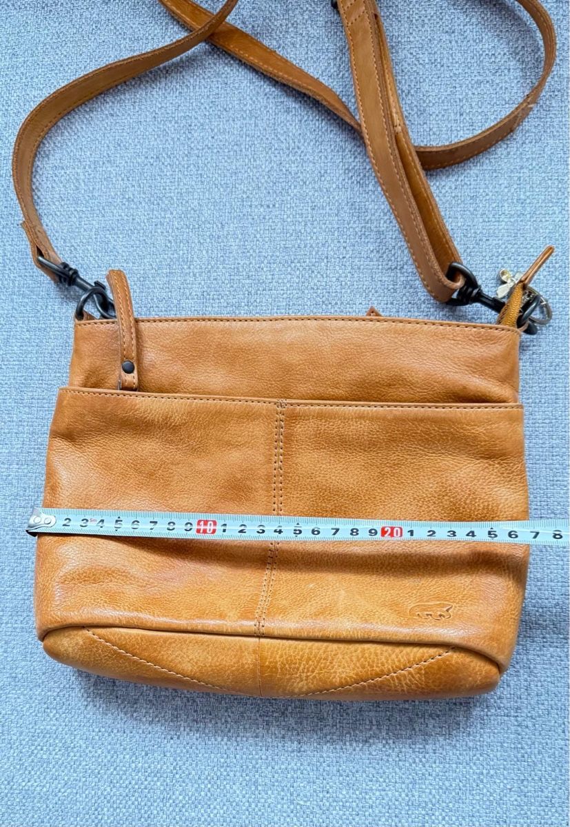 Borse da donna: Coole Baer  Design Ledertasche – Usato da Sirnach venduto da FastDeins 2