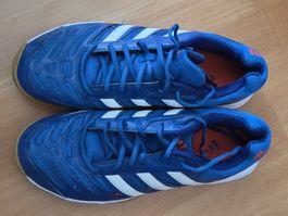 Neuw. Adidas Hallenschuhe - blau - Gr.46