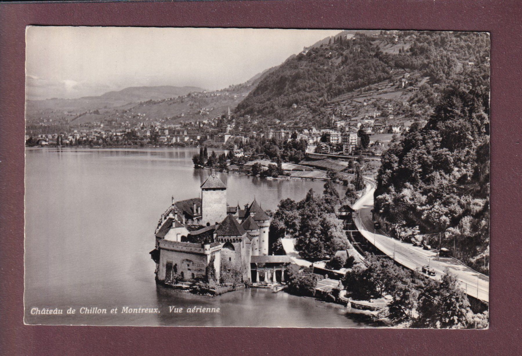 Ansichtskarten: CHILLON et Montreux - Vue aérienne – Gebraucht aus Pully von nicecards