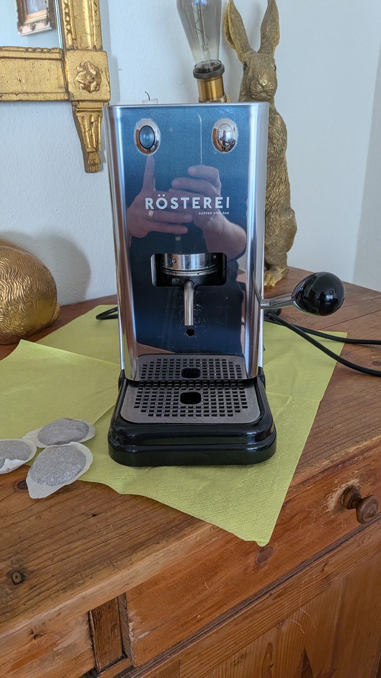 Macchine per caffè & Macchine per espresso: Kaffeemaschine FlyTek ZIP Basic gebraucht guter Zustand – Usato da Basel venduto da Lisa74