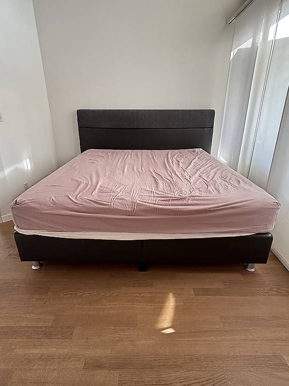 Betten: Boxspringbett (180/200) – Gebraucht aus Walchwil von AlonsoXXX