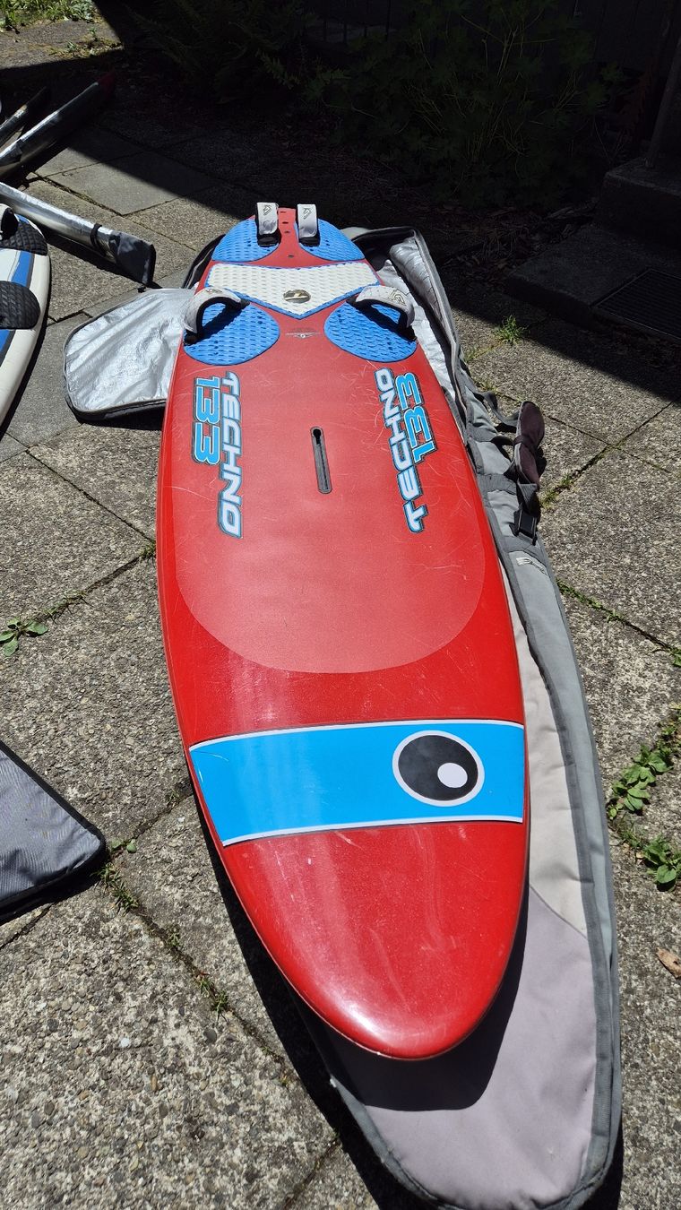 Bic Tavole da surf e di nuoto: Windsurf Board und Foil – Usato da Rikon im Tösstal venduto da ugersbach