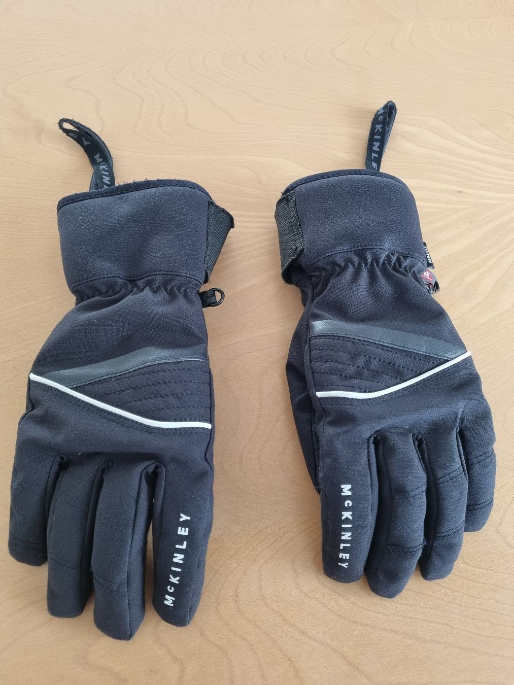 Kinderhandschuhe: Mc Kinley Skihandschuhe schwarz mit Leder Gr. 6 – Gebraucht aus Oberuzwil von Tvistur80 4