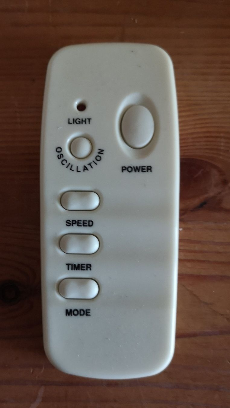 Ventilatoren: Standventilator mit FB – Gebraucht aus Teufen ZH von Frey2