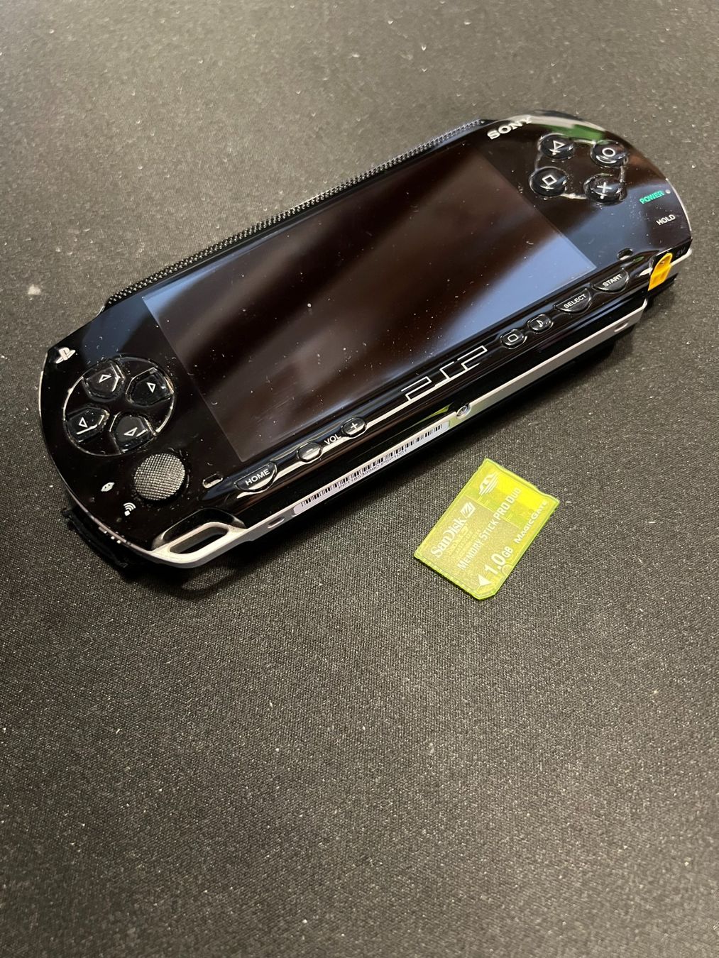 Sony Console: Sony PSP mit drei Spielen – Usato da Uster venduto da Stoessda 6