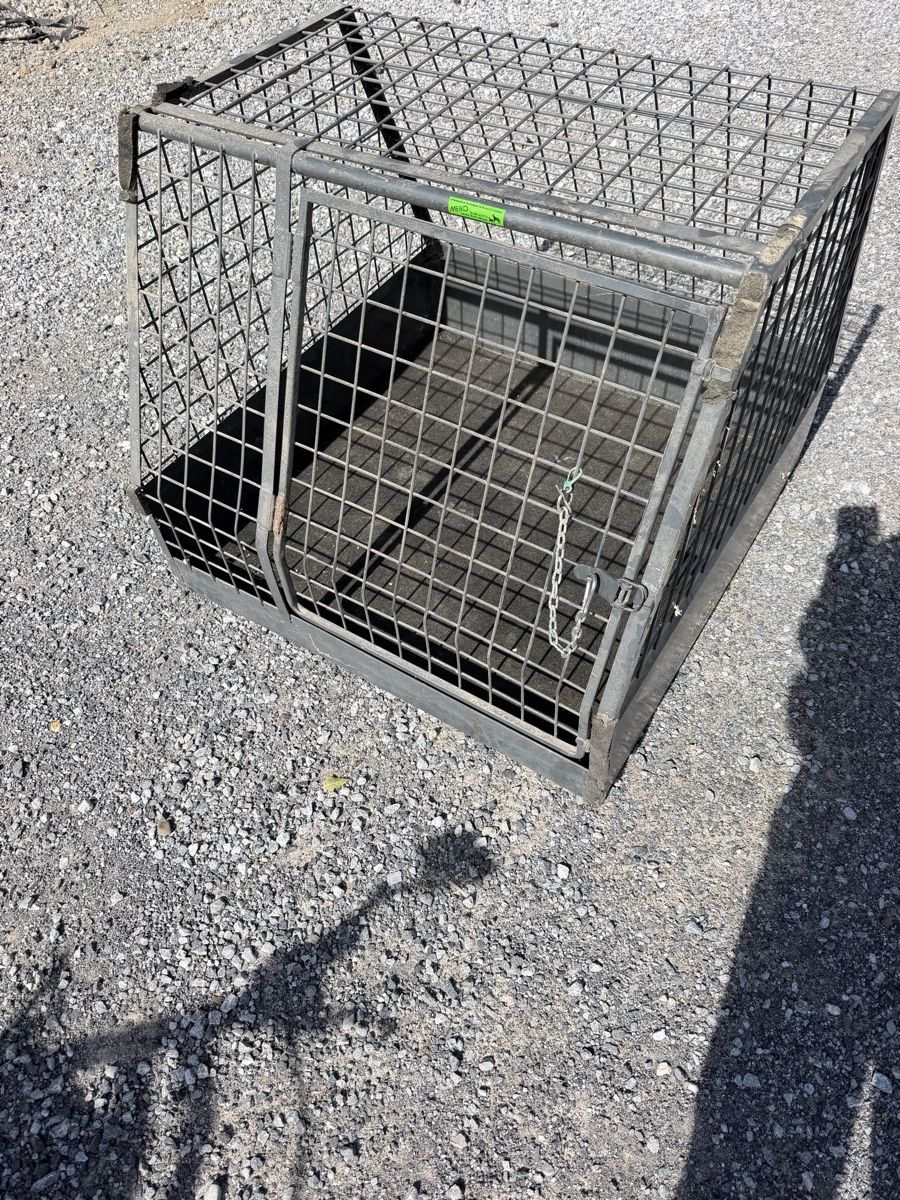 Meiko Gabbie, trasporto & Sicurezza: Transportbox Hund Metall – Usato da Windlach venduto da herwig 1