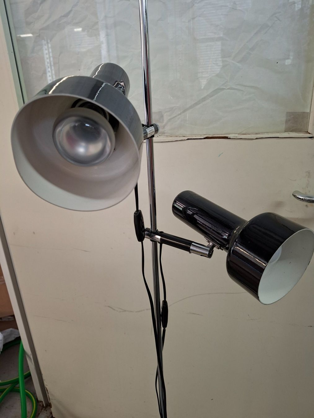 Lampade: Vintage Stehlampe – Usato da Olten venduto da Mezopotamya 3