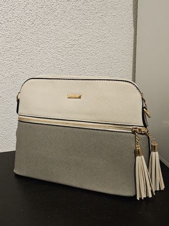 praktische Handtasche grau, Kunstleder