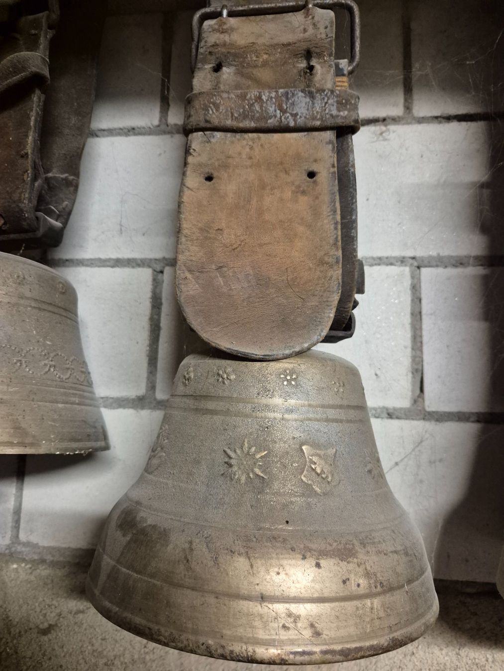 Campanacci mucche: Gusset Glocke 23cm – Usato da Waltalingen venduto da Trachis