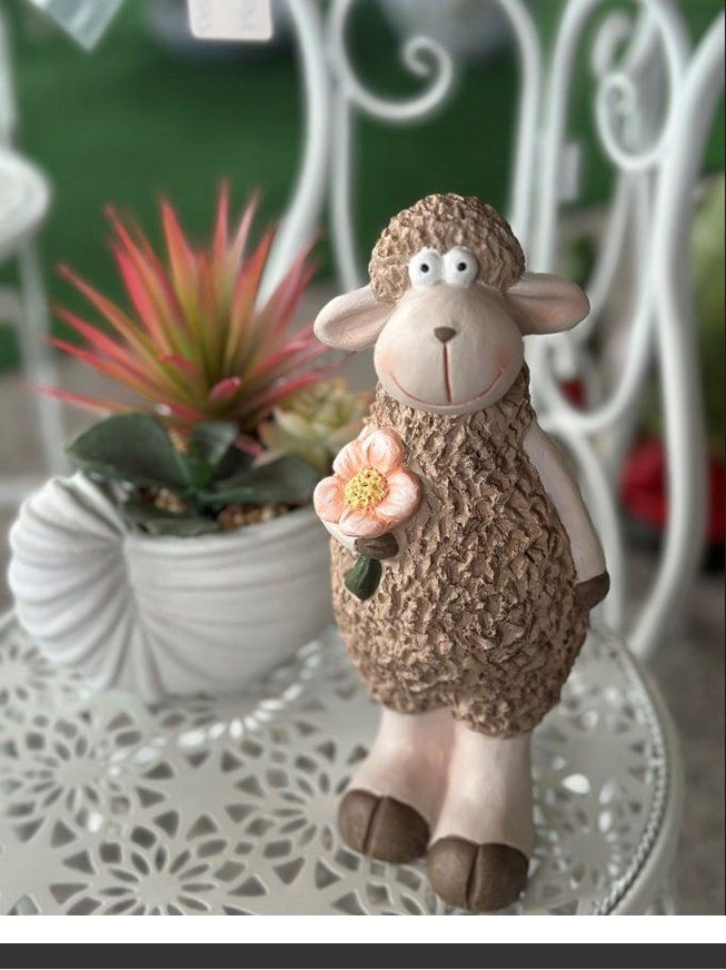 Tutte le decorazioni: Dekofigur Schaf stehend braun mit Blume im Arm – Nuovo e nell'imballaggio originale da Oensingen venduto da Liquidations-Shop 2