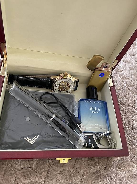 Autres décorations & accessoires: Geschenkbox / Duo – D'occasion à ossingen par franco057 4