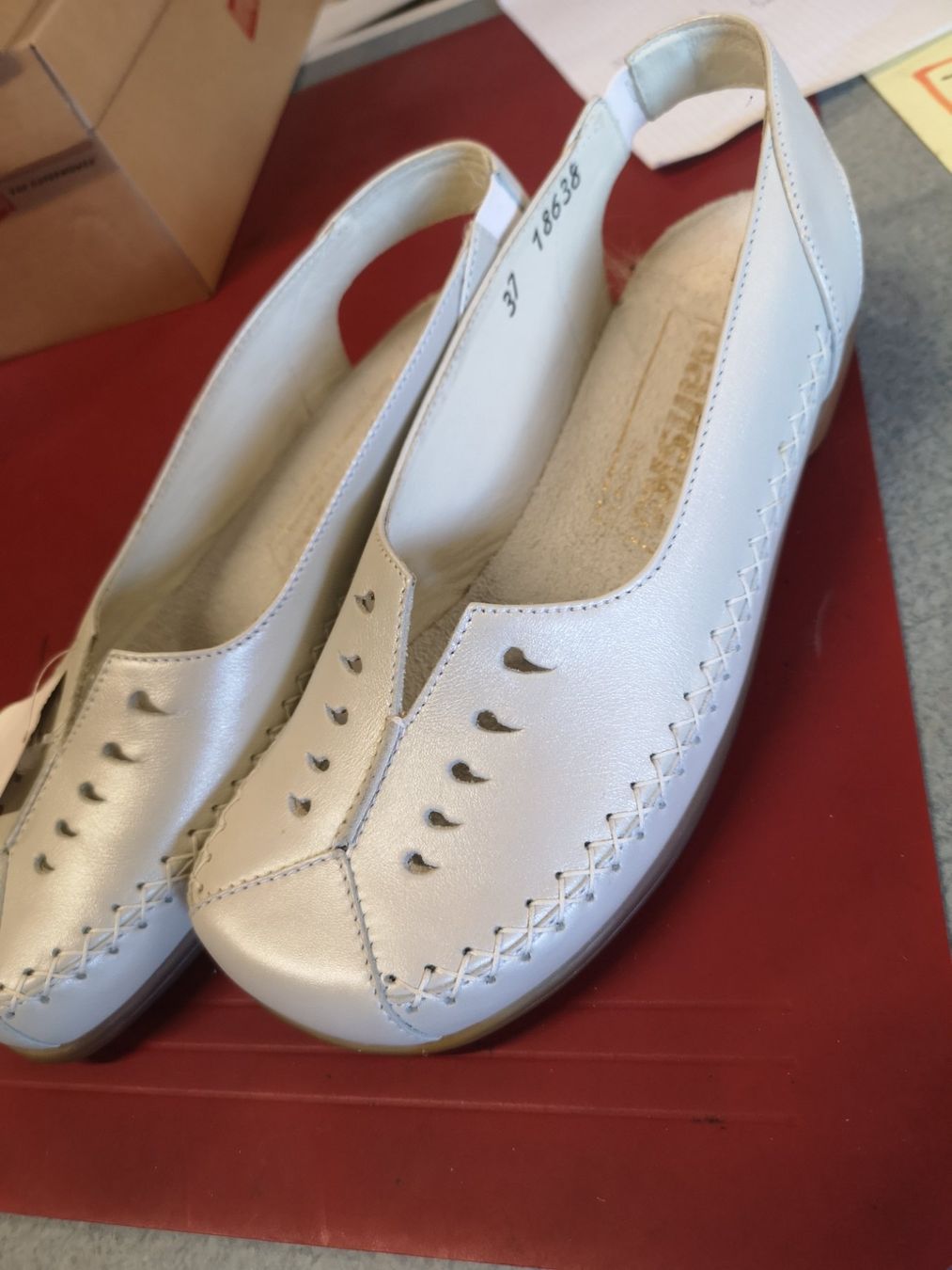 Helvesko Damenschuhe: Helvesko dansko – Neu und originalverpackt aus Möhlin von Highwaytom