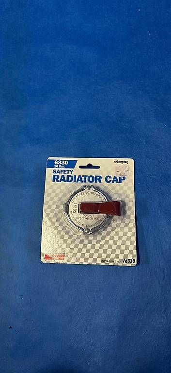 Heizgeräte: Radiator Cap – Gebraucht aus Horgen von mel_cn8v