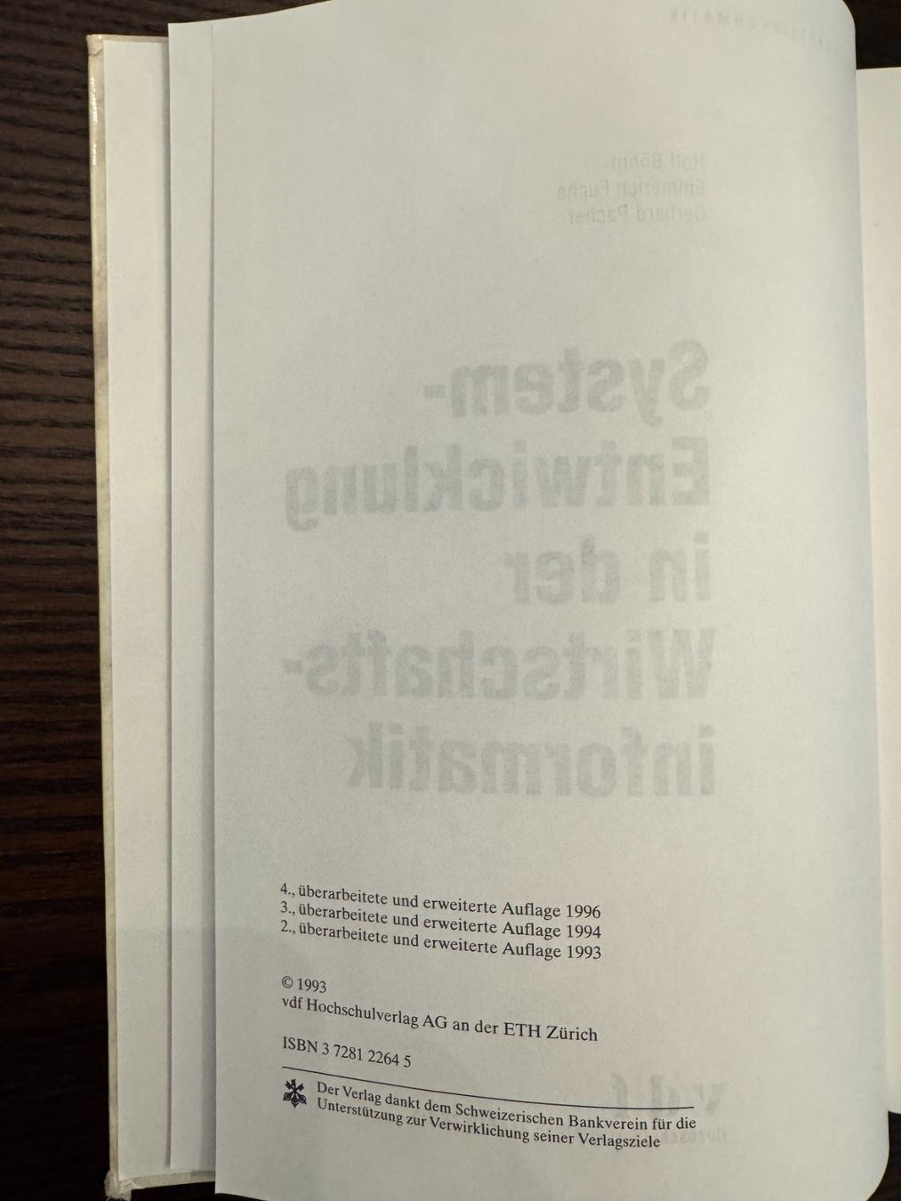 Libri: System-Entwicklung in der Wirtschaftsinformatik – Usato da Spreitenbach venduto da Webtempel 1