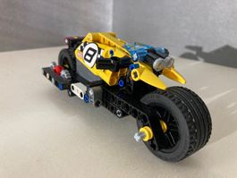 LEGO® Technic Motorrad 42058