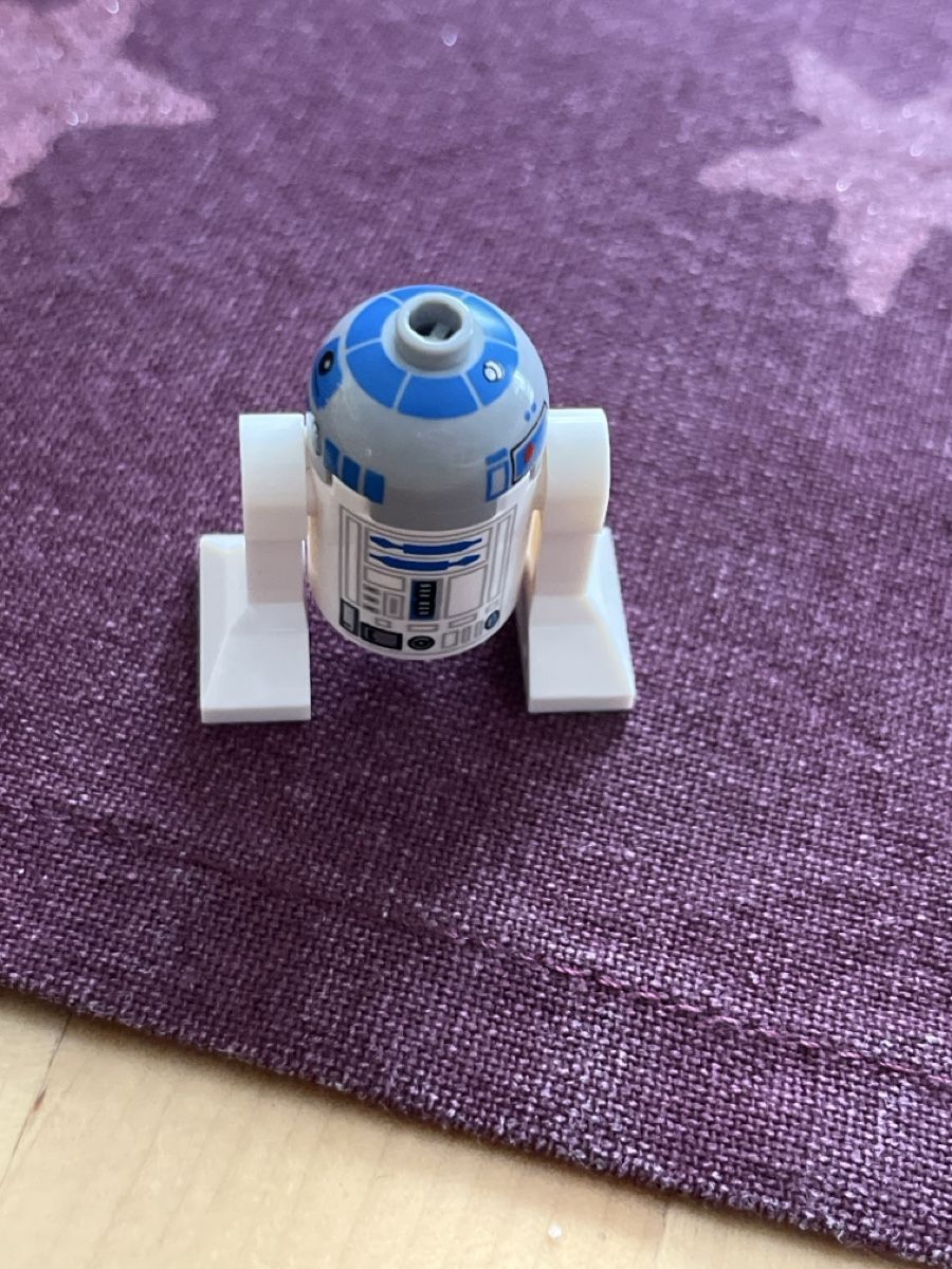 Lego Statuette: LEGO Star Wars R2-D2 Droid – Usato da neuenhof venduto da cocoros 2