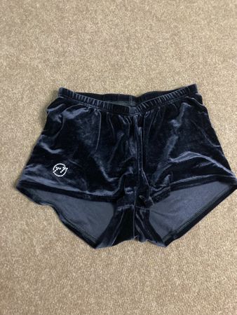 Samtene kurze Hosen Grösse M Damen Gymnastik