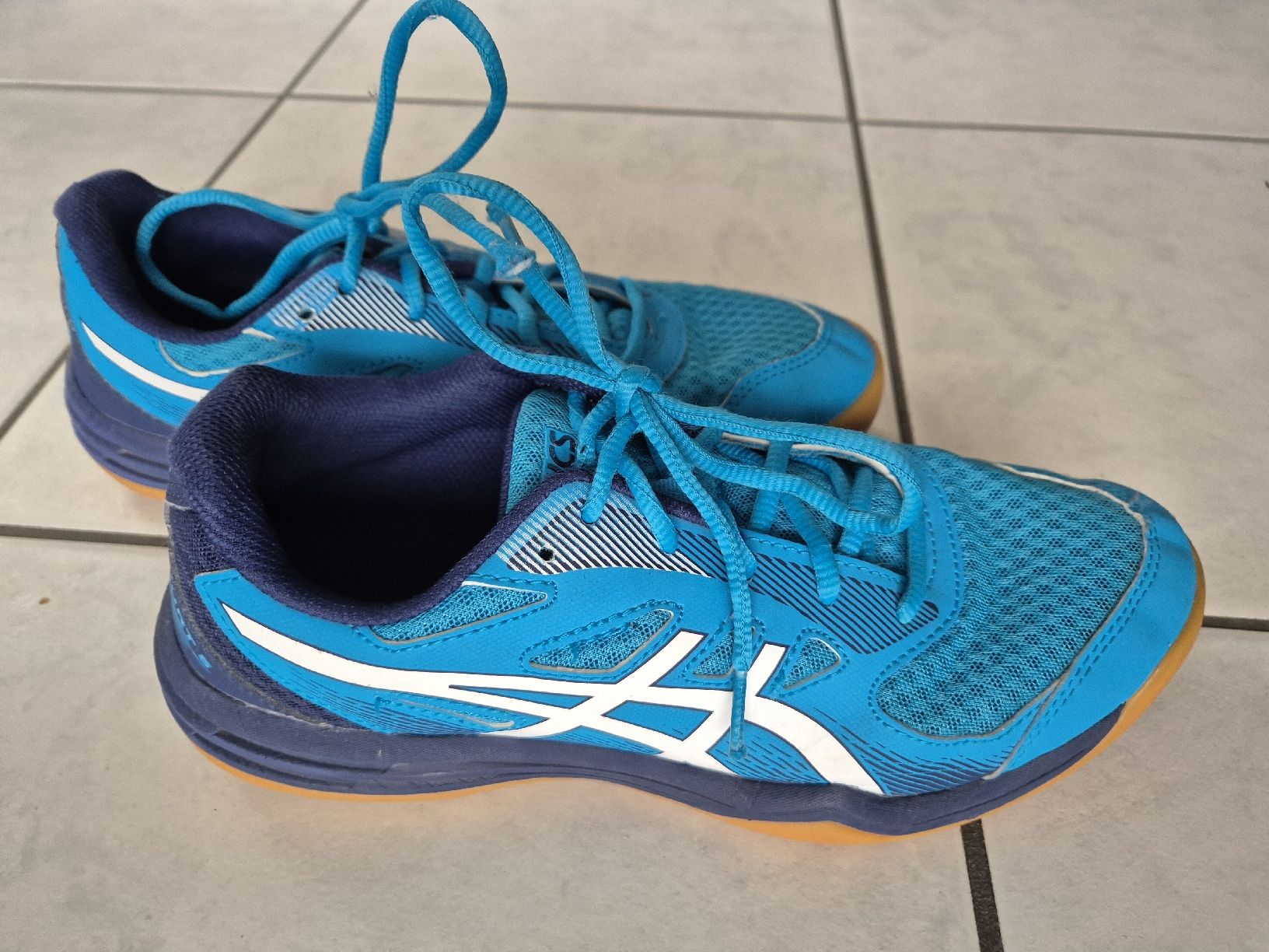 Asics Scarpe da uomo: Hallenschuhe, Asics, Gr. 40 – Usato da Belp venduto da nibeas 1