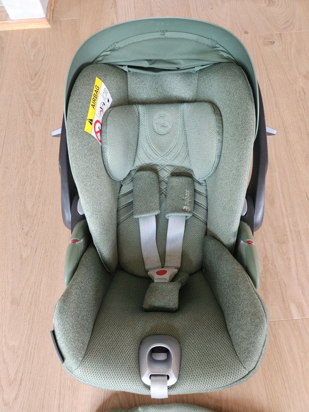 Seggiolini per auto: Babyschale Cybex Cloud T / Unfallfrei – Usato da Cham venduto da gr80 1