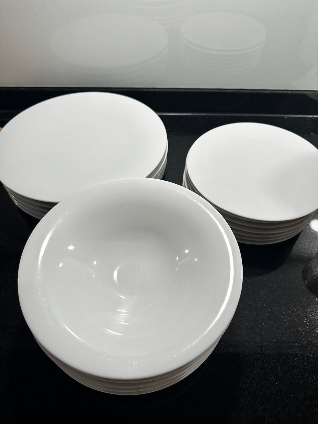 Set di piatti: Alessi Toyo Ito porcelain tableware – Usato da Zürich venduto da hub_2r9g