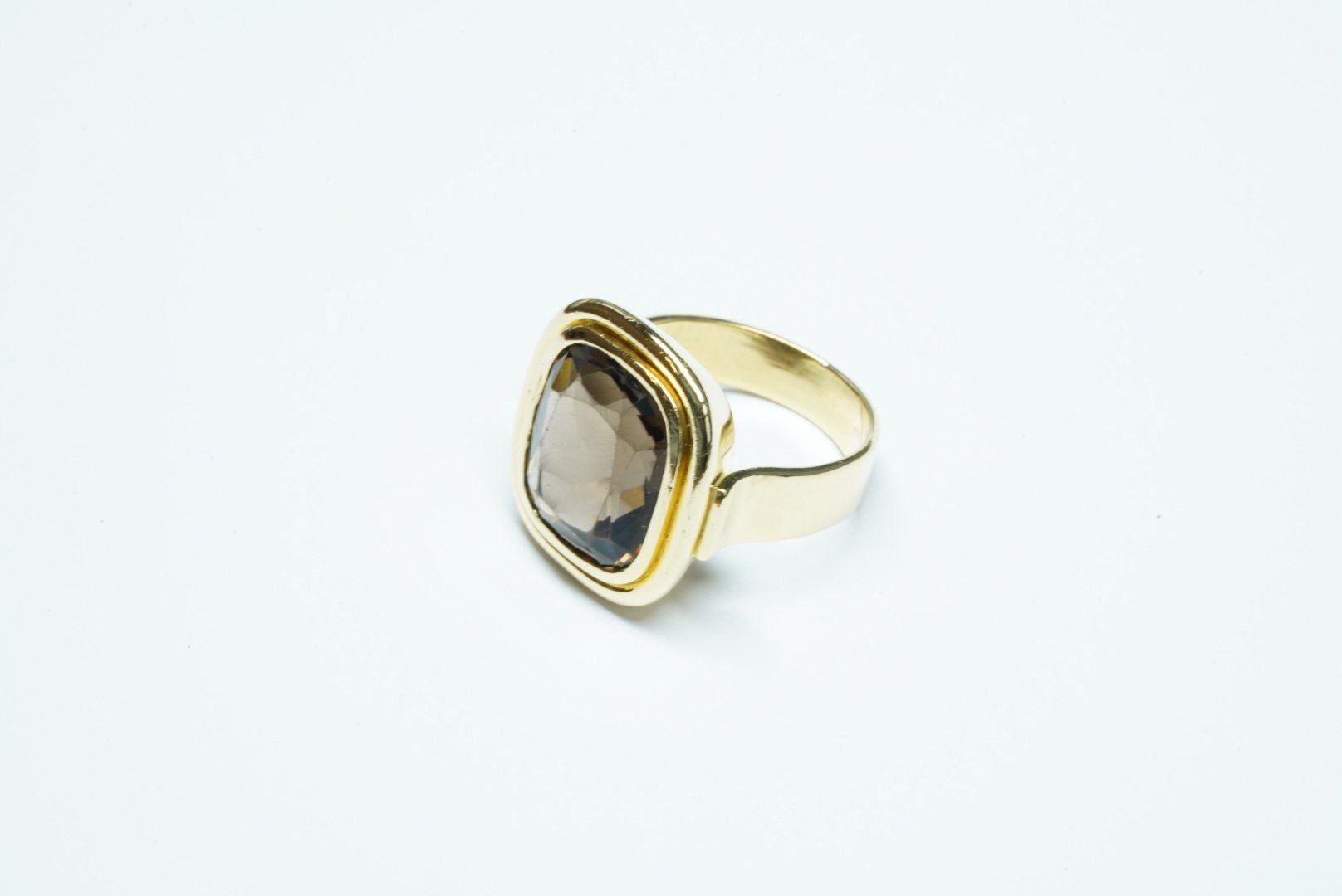 Anelli: Massiver Fingerring 18k mit Rauchquarz – Usato da Bülach venduto da Re-Jewelled 2
