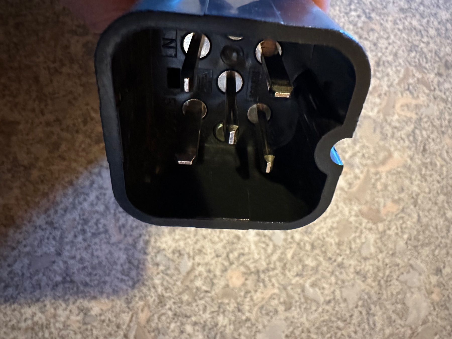 Spine: J 15 5 Poliger Stecker und Steckdose Wanddose – Usato da Huttwil venduto da Bolpa 2