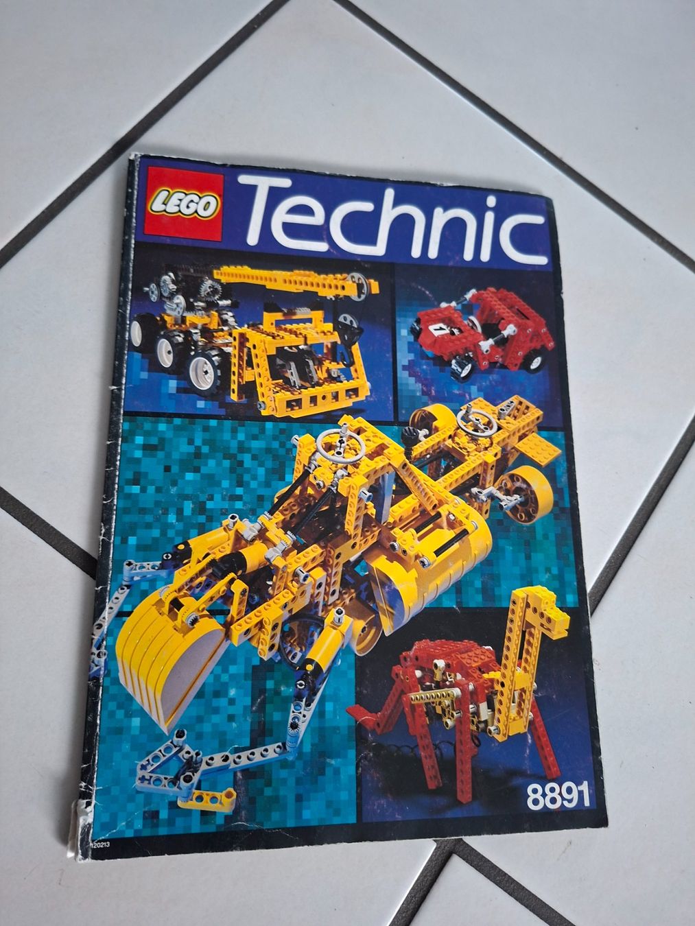Lego Spielzeuge: Lego Technik 8891 Ideen Buch – Gebraucht aus Schattdorf von mamo1952