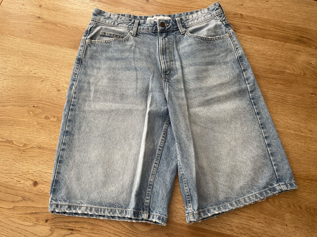 Lots de vêtements: Kleidepaket 9-teilig  – D'occasion à Zürich par piervier4 6