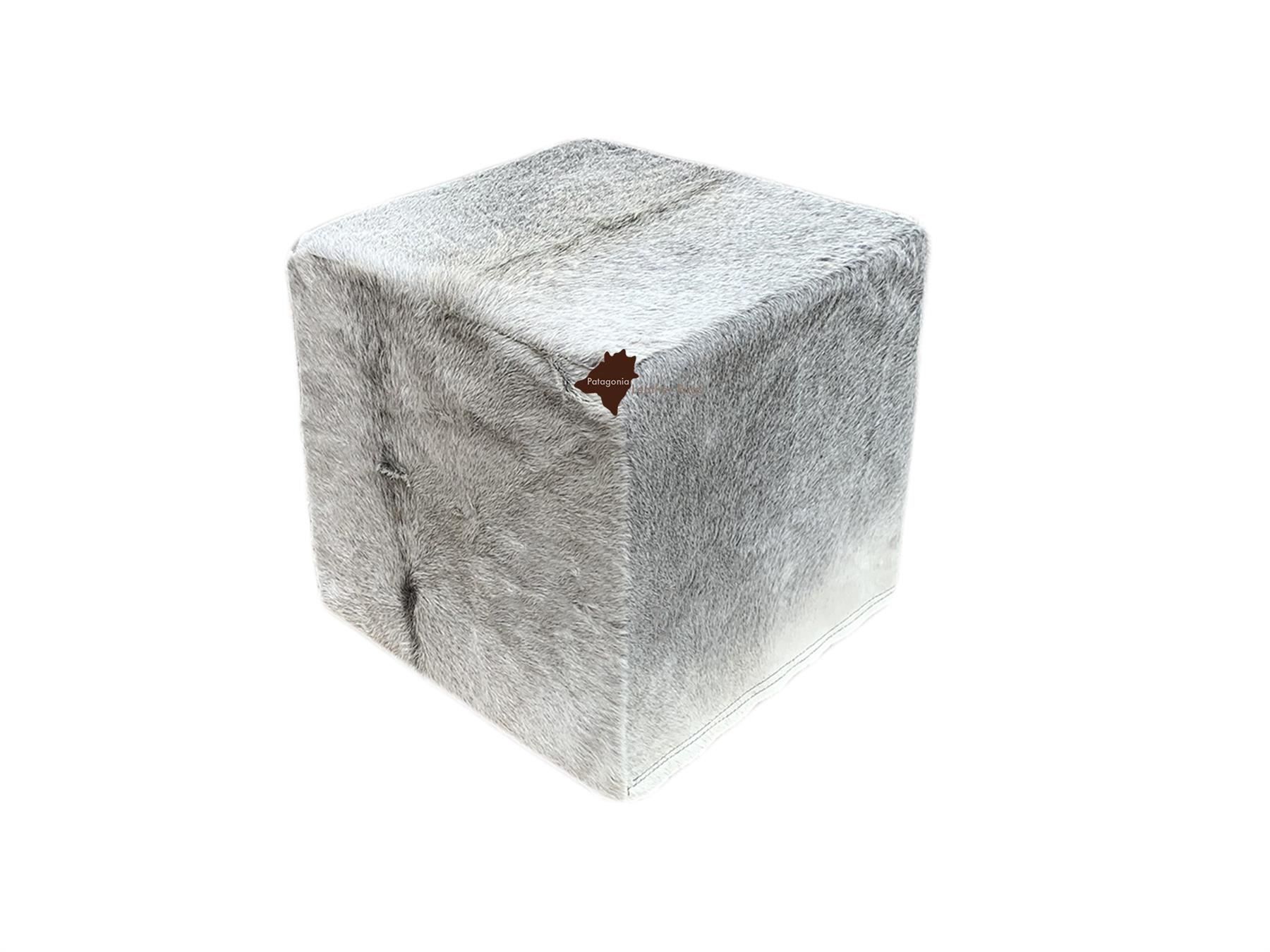 Sgabelli: Kuhfell Hocker Grey – Nuovo e nell'imballaggio originale da Arbedo venduto da patagonialeatherrugs 1