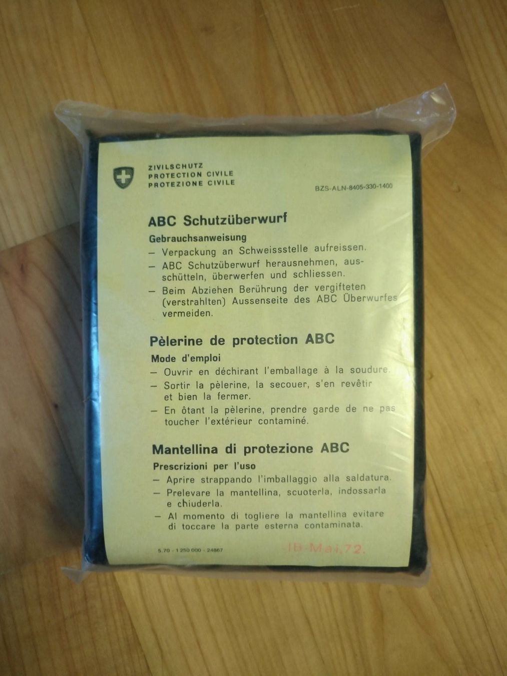 Uniformi: Zivilschutz Militär ABC Schutzüberwurf – Nuovo (secondo la descrizione) da Dierikon venduto da tasticfantastic