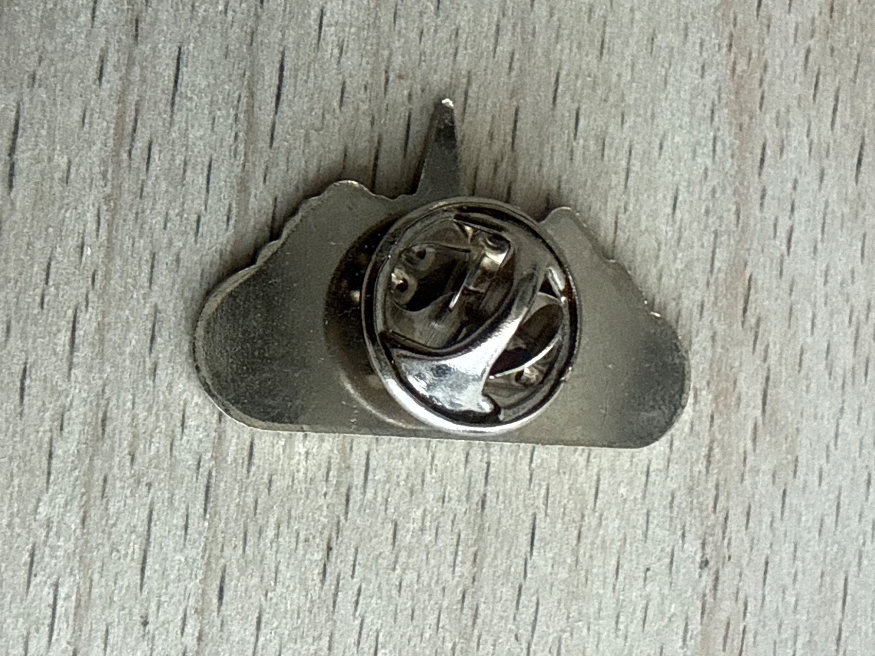 Plaketten & Abzeichen: Pin GRIEGES – Gebraucht aus Glattbrugg von Schweigmatt 1