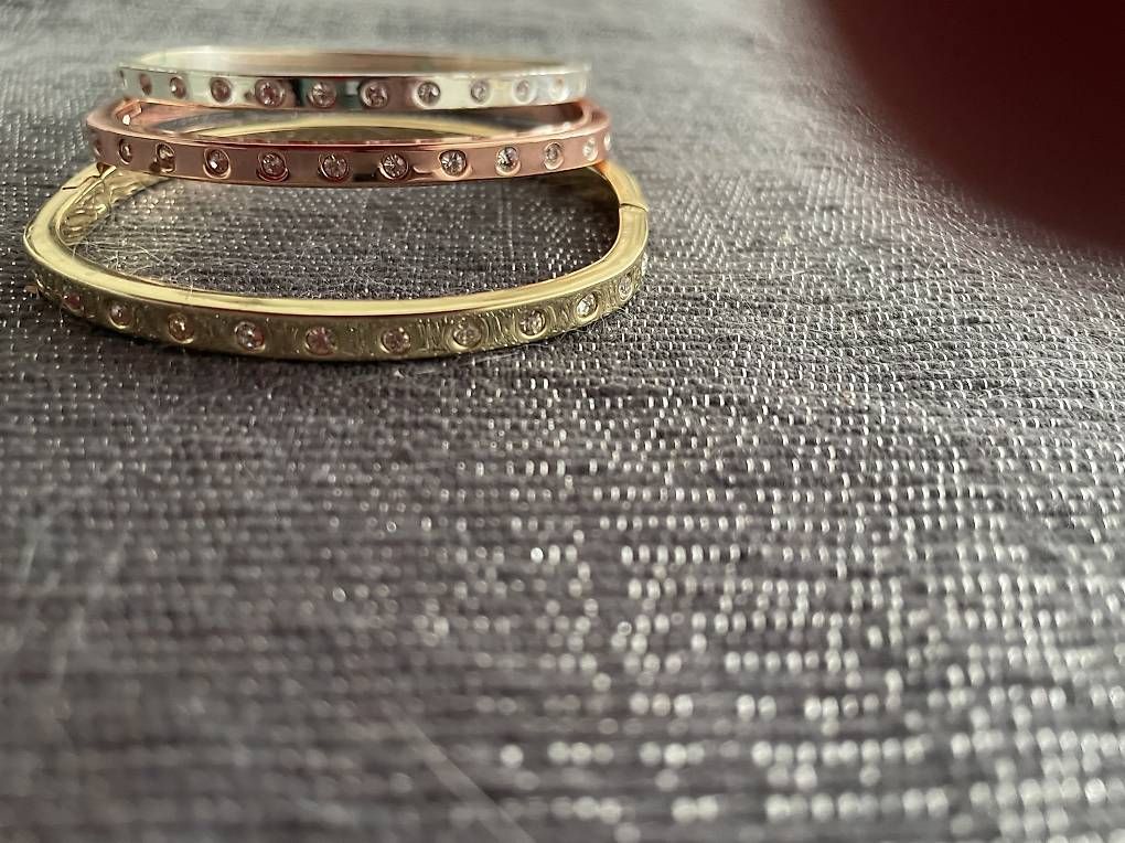 Armbänder & -reifen: 3 wunderschöne Armreifen, Modeschmuck  – Gebraucht aus Liestal von phe_s2wm 2