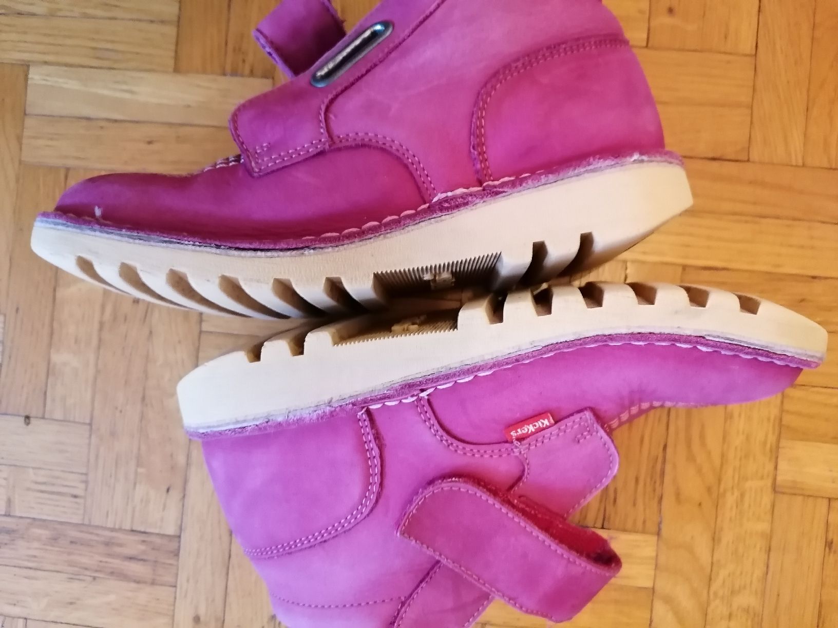 Kickers Scarpe per ragazze: Kickers rose cuir pointure 35 - 23cm – Usato da Le Mont-Pèlerin venduto da dundun1 9