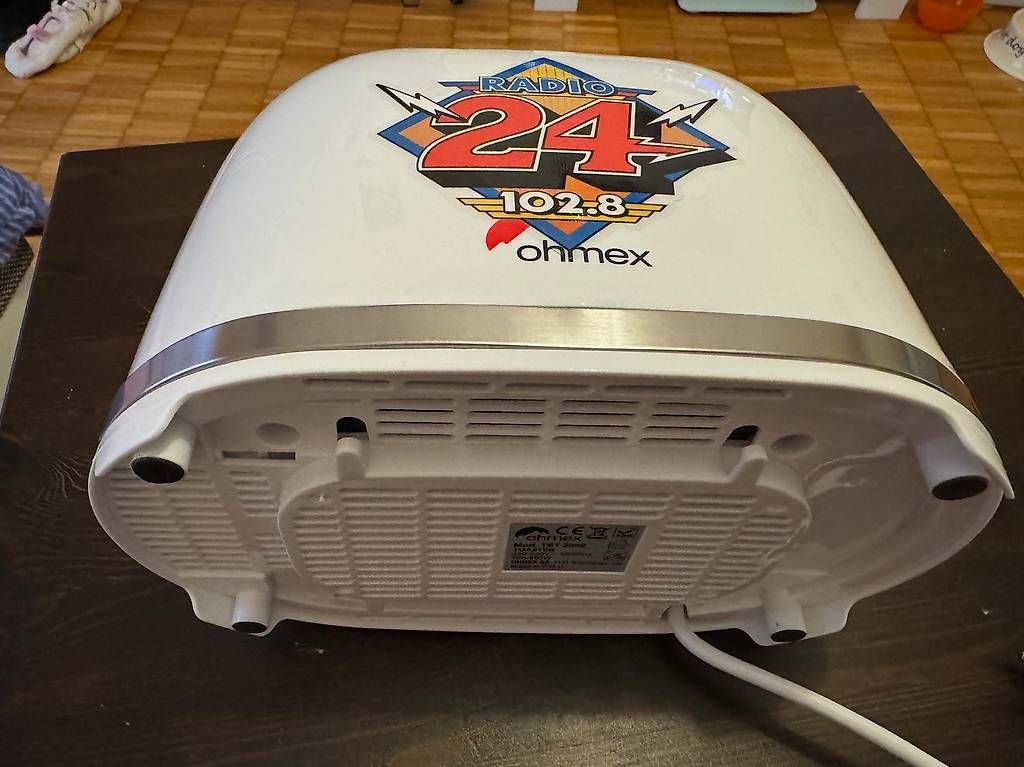 Elettrodomestici da cucina: Toaster radio 24, – Usato da Zürich venduto da SuzanY01 2