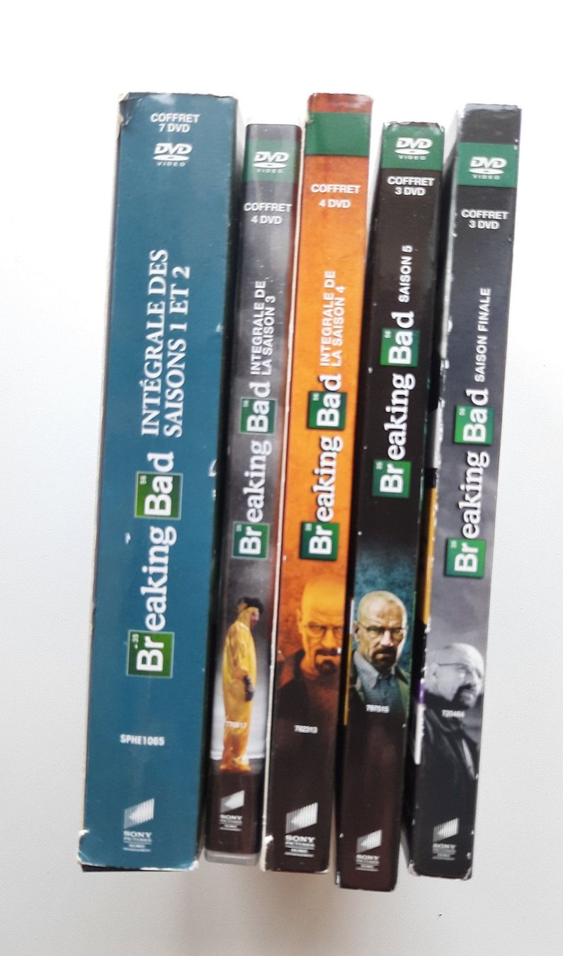 Tutti i DVDs: breaking bad intégrale saisons 1 à 5 + la saison finale. – Usato da Montreux venduto da princessemalabar 3
