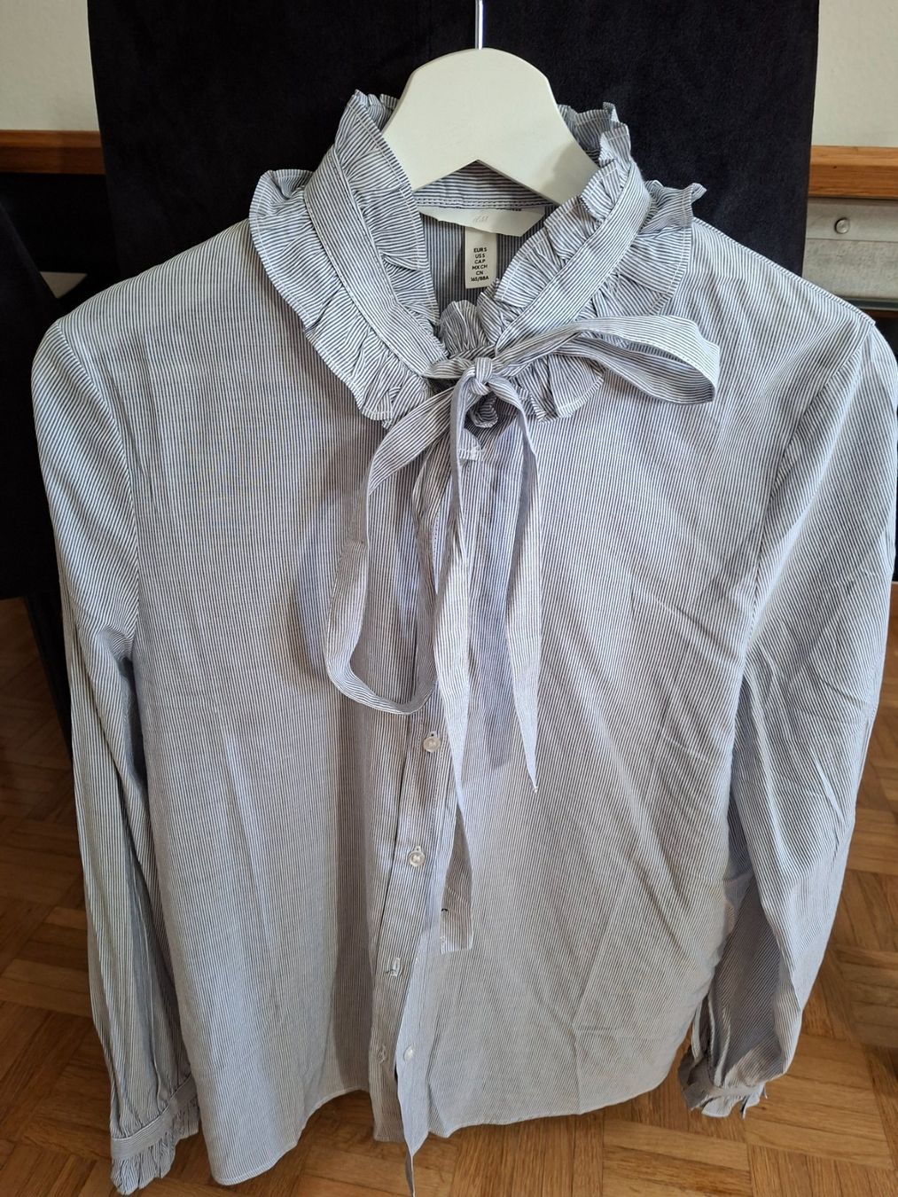 Blusen: H&M Bluse – Neu (gemäss Beschreibung) aus Riehen von jlj_st82